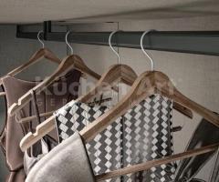 Dressing d’angle avec armoire double face et portes coulissantes en verre - 6