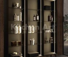 Salle de Bains moderne et Lumineuse : Plan de Travail Gris clair et Vitrines en Verre - 6