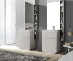 Salle de bains compacte en bois naturel – Design vertical et fonctionnel - 3