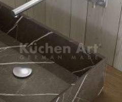 Salle de bains italienne naturelle avec plan Tekormud – Épure, authenticité et design sur-mesure - 7