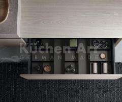 Salle de bains bois clair & plan pierre grise | Minimalisme architectural - 3